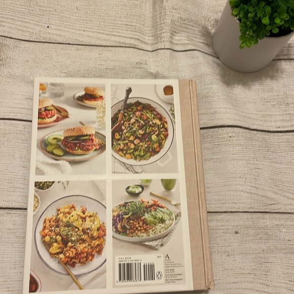 NEW - The Oh She Glows Dinner Cookbook​​ - Picture 2 of 4